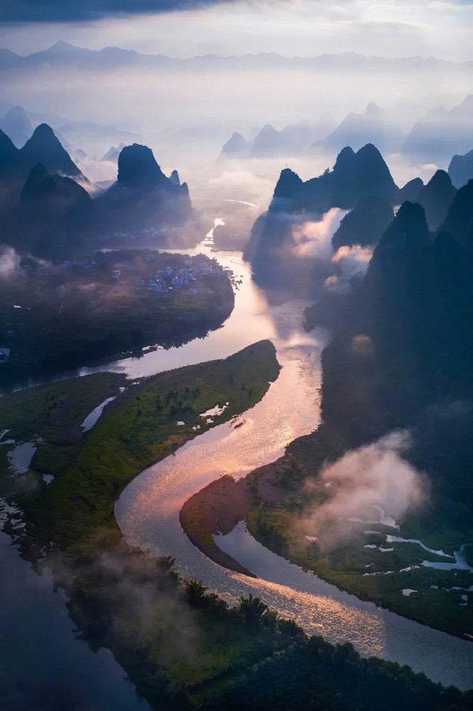 广西，亲爱的听众朋友们