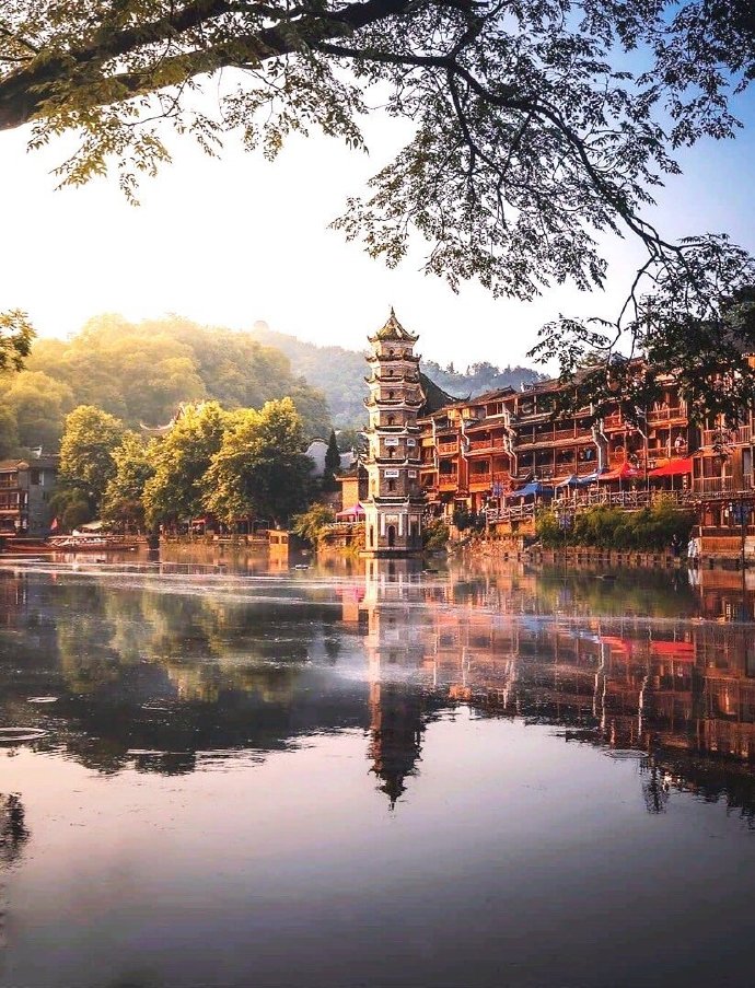 外交部发言人就湖南相关议题发表评论