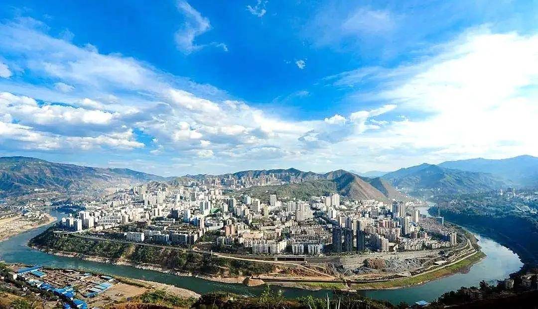 四川,历史与现代交融的璀璨明珠